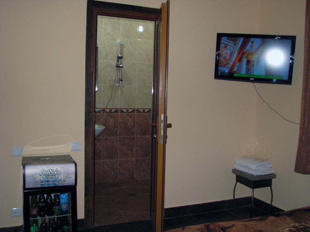 Princ Plaza Hotel Erivan Zimmer foto