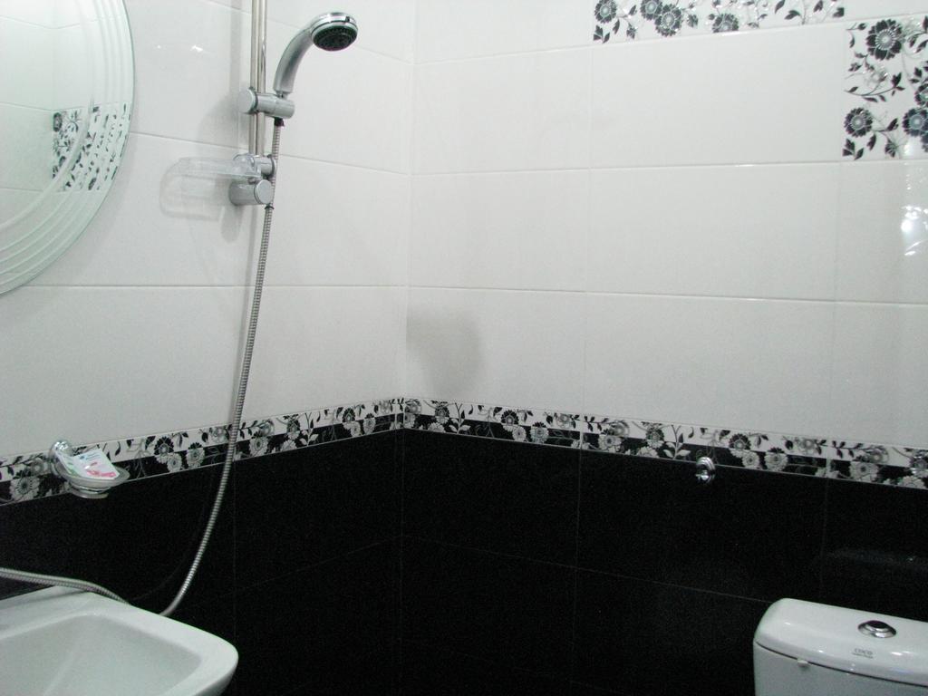 Princ Plaza Hotel Erivan Zimmer foto